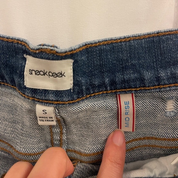 VICI Mid Rise Distressed Denim Shorts - Picture 3 of 4